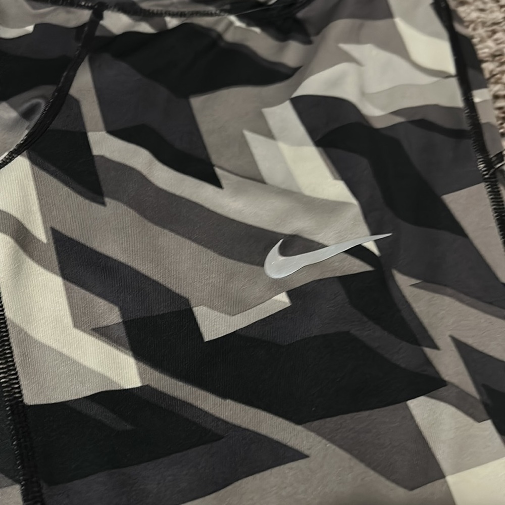 Nike leggings - Picture 3 of 6